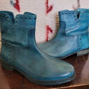 Sheridan Mia Fred Bootie